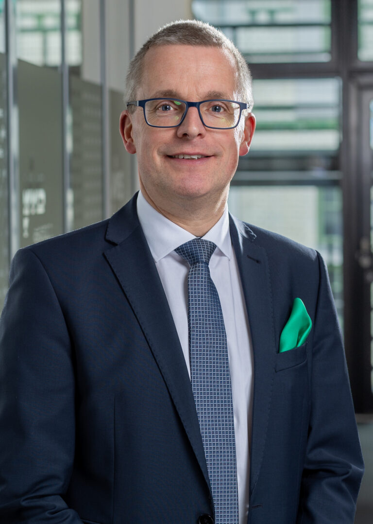 Portraitaufnahme Mathias Korda, Geschäftsführer des VMS