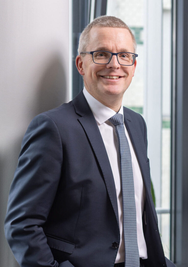 Portraitaufnahme Mathias Korda, Geschäftsführer des VMS