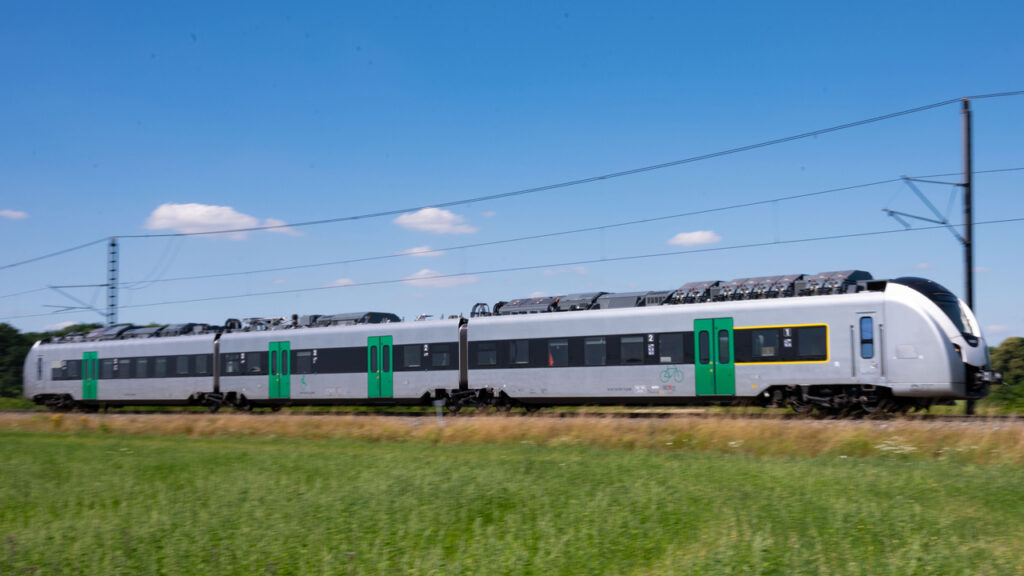 Ein neuer Akku-Zug im Einsatz: Auch als "Battery Electric Multiple Unit" – kurz BEMU – bekannt