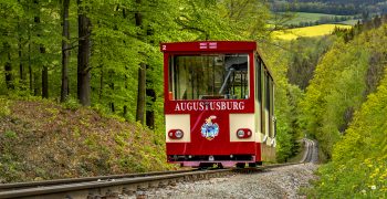 1 Drahtseilbahn17(c)vms Brumm Drahtseilbahn Augustusburg während der Bergfahrt