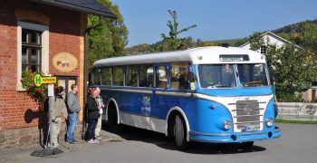 Ausflugslinie Preßnitztal (c) Thomas Poth, Sammlung IGP Historischer Bus, der zwischen Jöhstadt und Steinbach pendelt